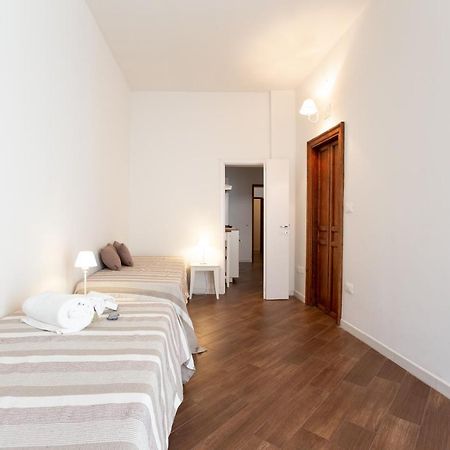 Quattro Canti Charming Flat Palermo Bagian luar foto