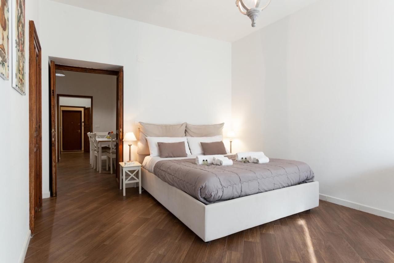 Quattro Canti Charming Flat Palermo Bagian luar foto