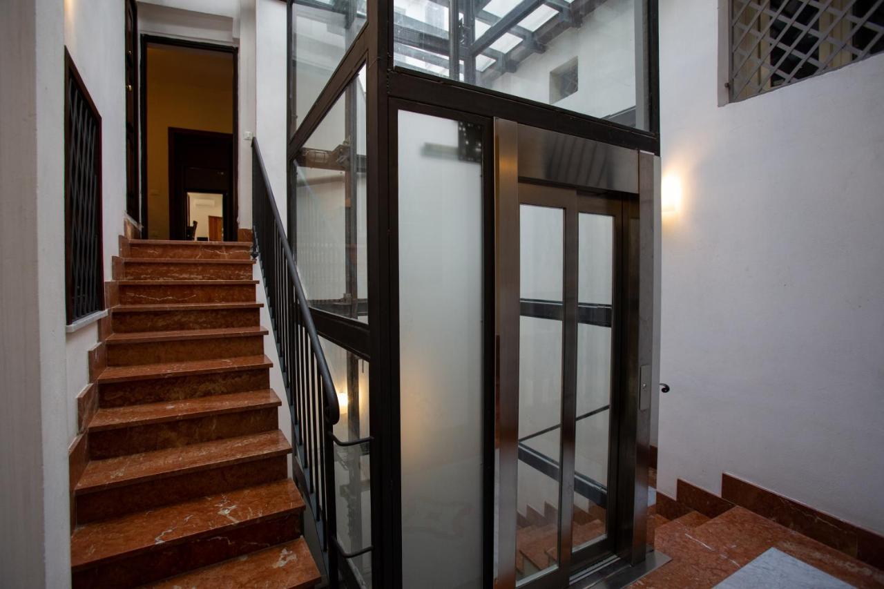 Quattro Canti Charming Flat Palermo Bagian luar foto