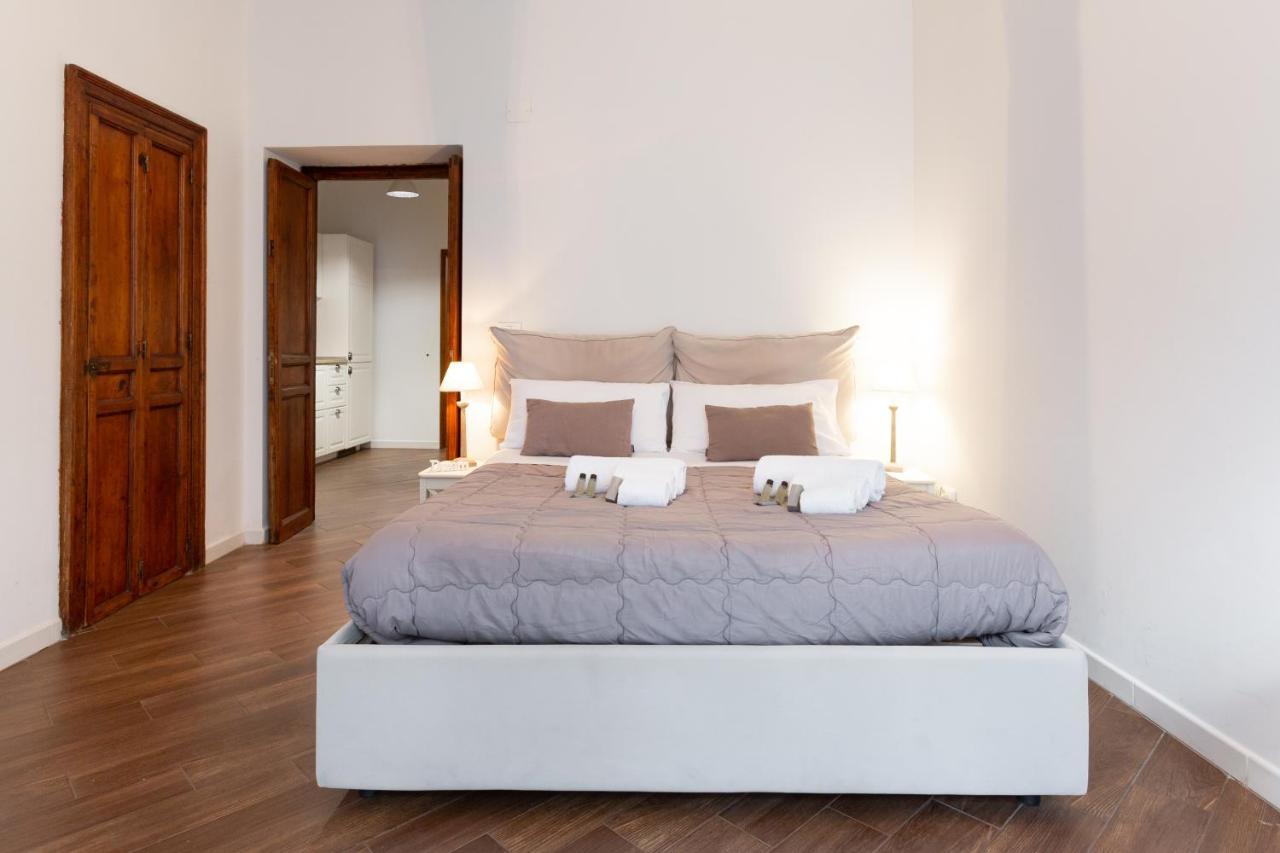 Quattro Canti Charming Flat Palermo Bagian luar foto
