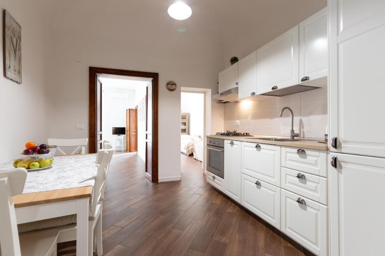Quattro Canti Charming Flat Palermo Bagian luar foto